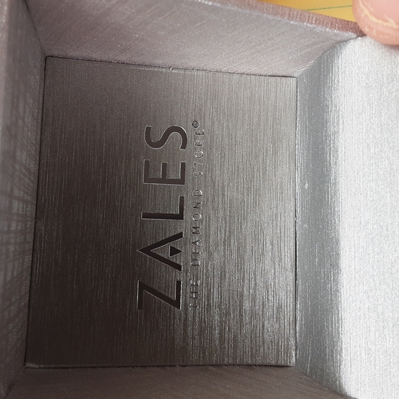 Engagement Ring - Picture 2 of 2